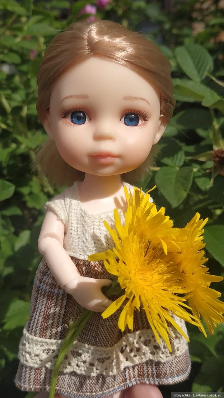 Летние прогулки Лизоньки и Полины