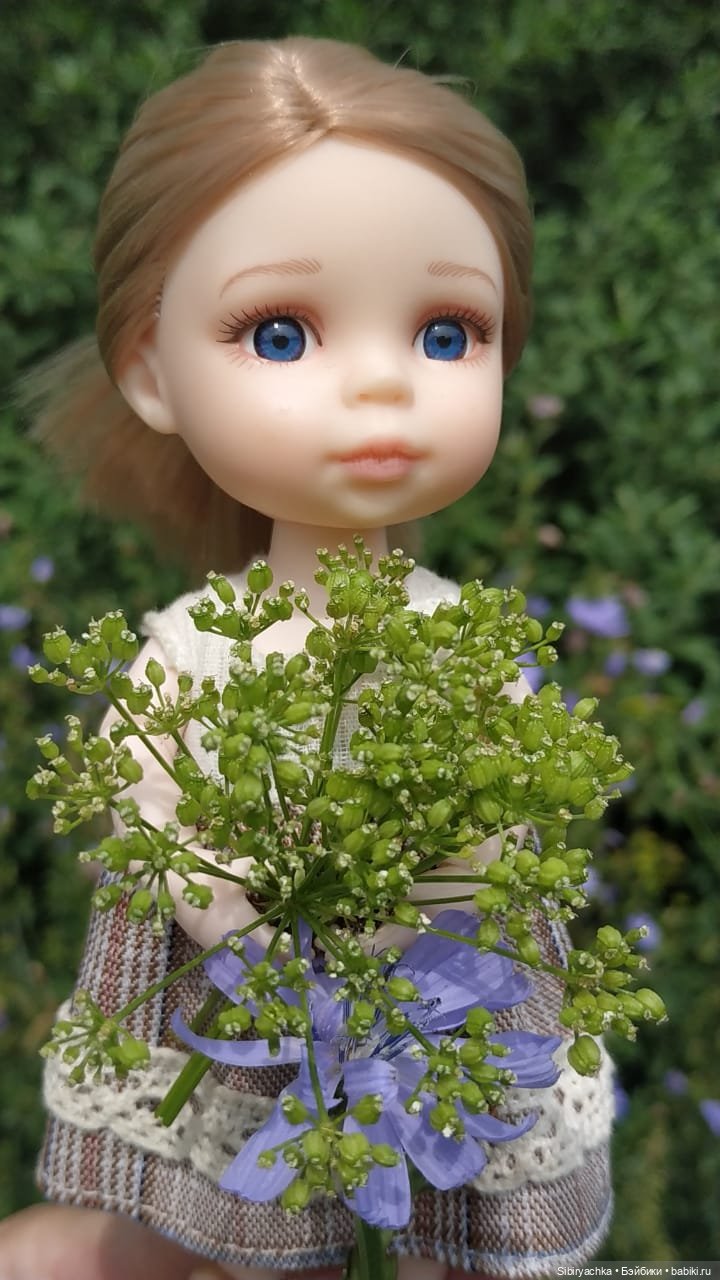 Летние прогулки Лизоньки и Полины