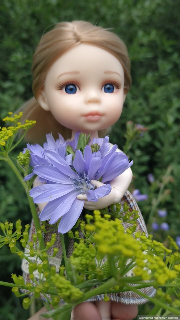 Летние прогулки Лизоньки и Полины