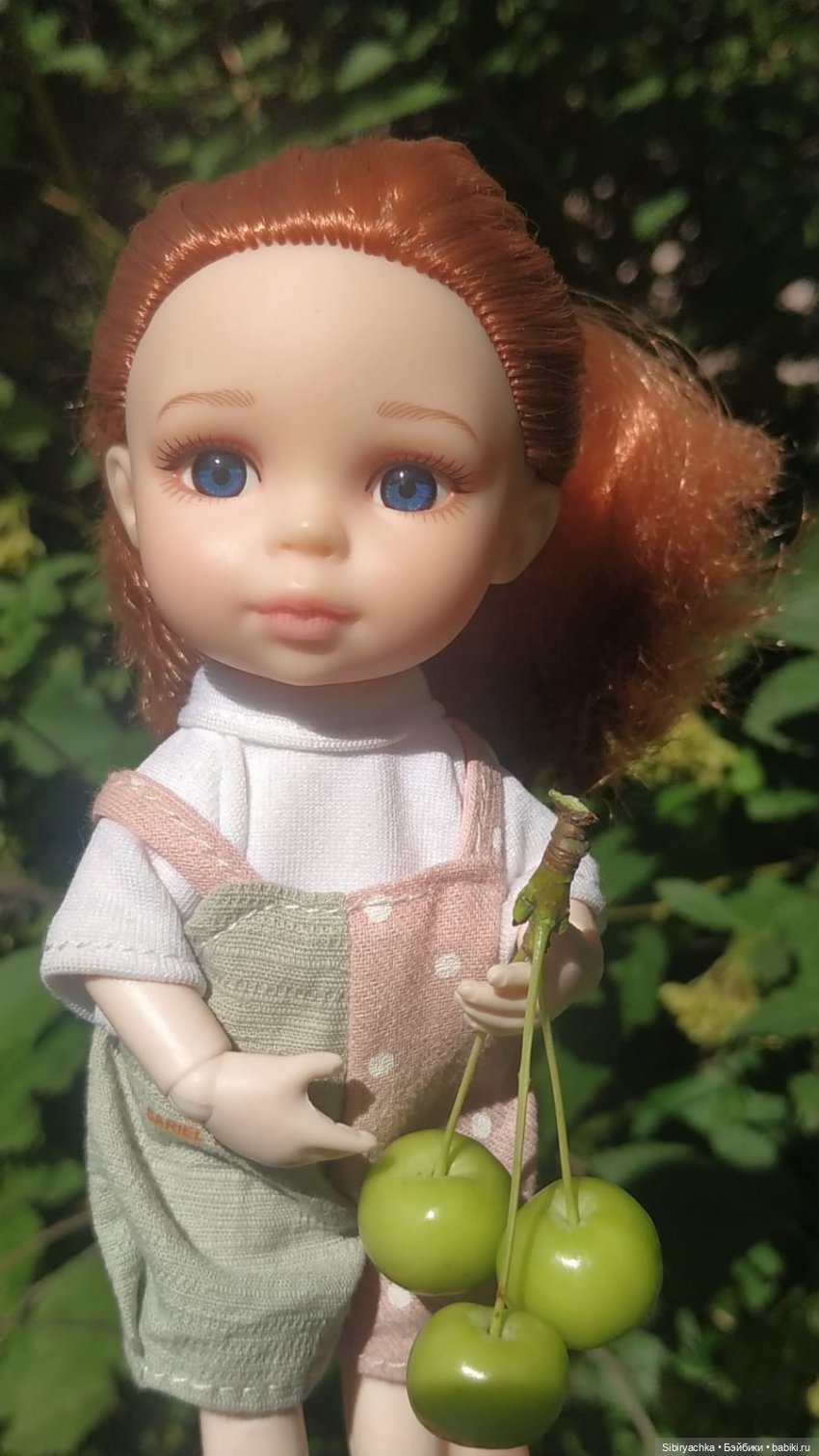 Летние прогулки Лизоньки и Полины