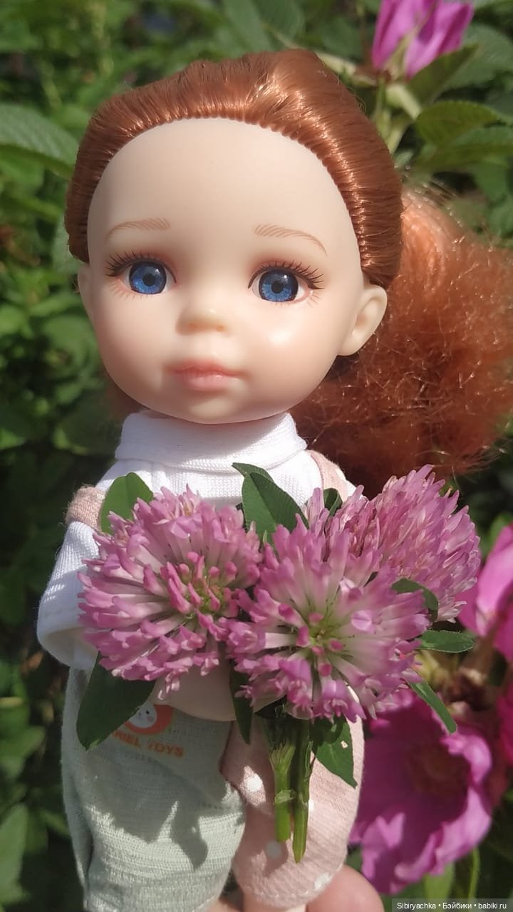 Летние прогулки Лизоньки и Полины