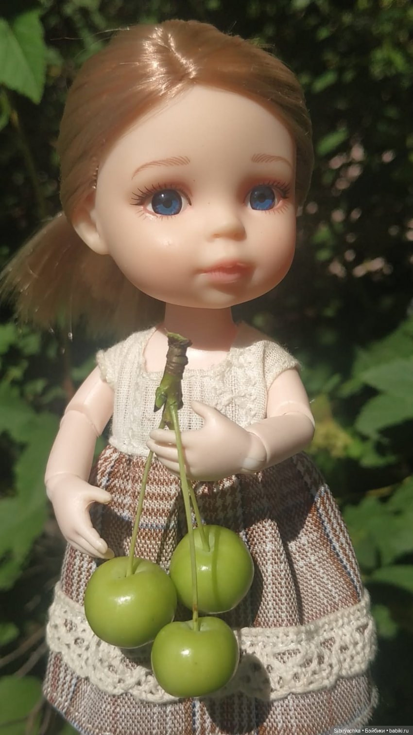 Летние прогулки Лизоньки и Полины