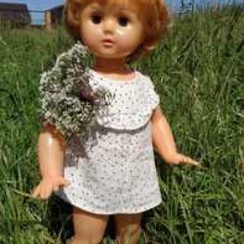 Марина на даче.