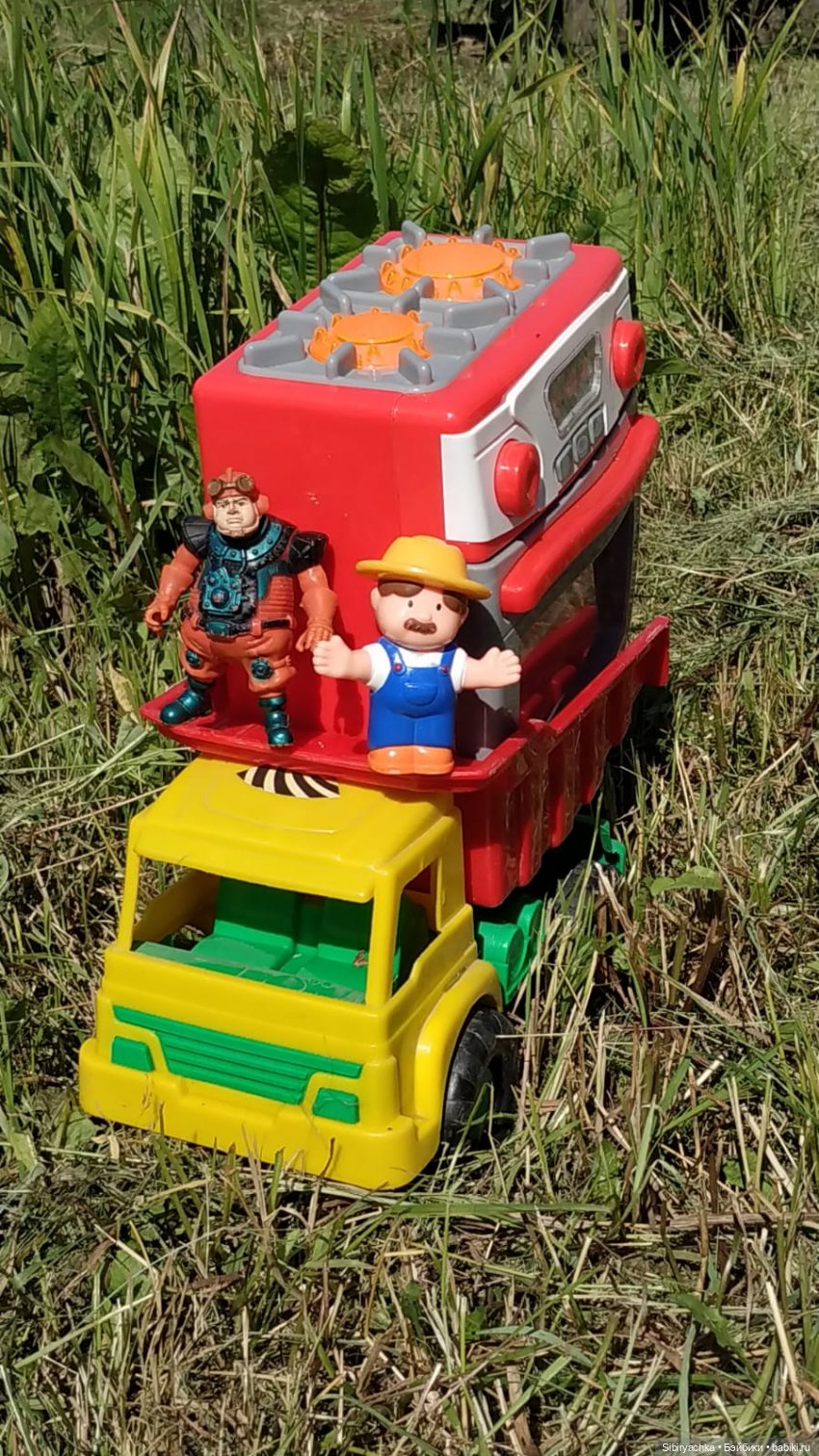 Деревня "Радость" — Игрушки СССР и советского детства: резиновые
