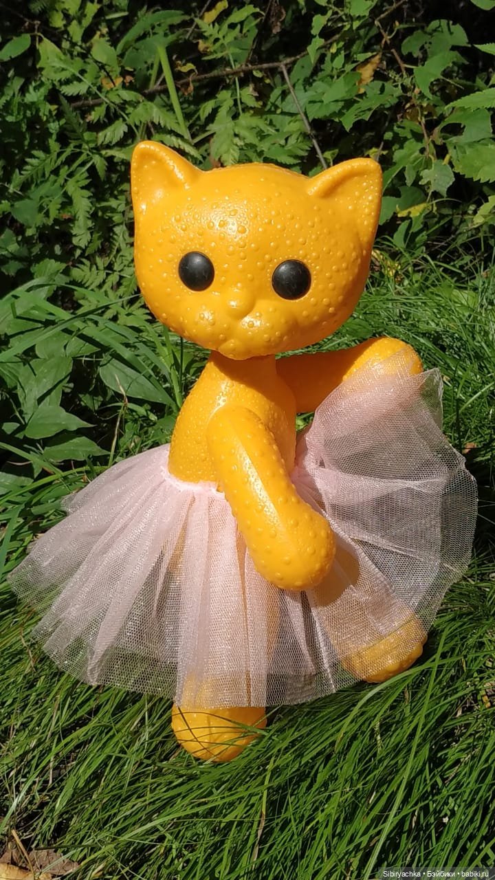 Кошечка Мурочка в любимом лесу (фото 4)