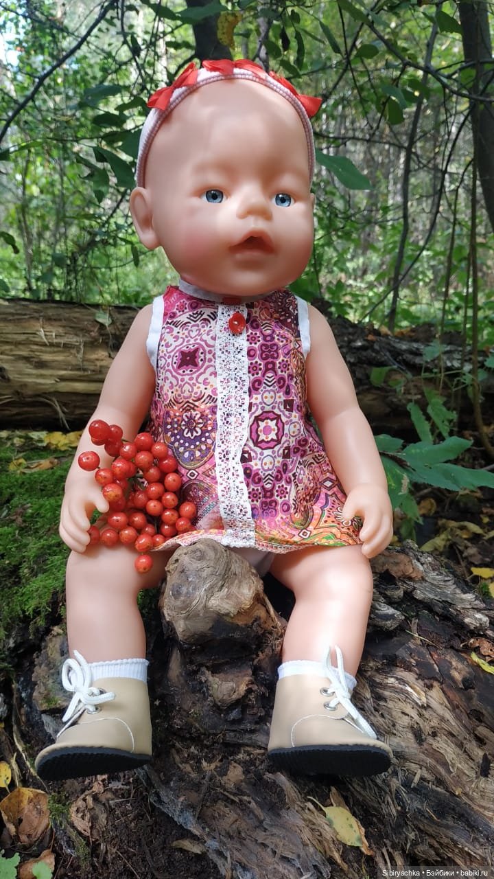 Первая прогулка Настеньки в лесу (фото 2)