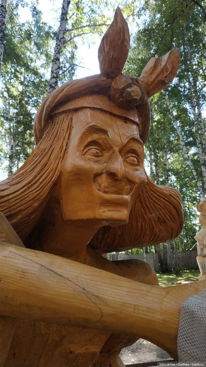 Кошечке Мурочке не сидится дома