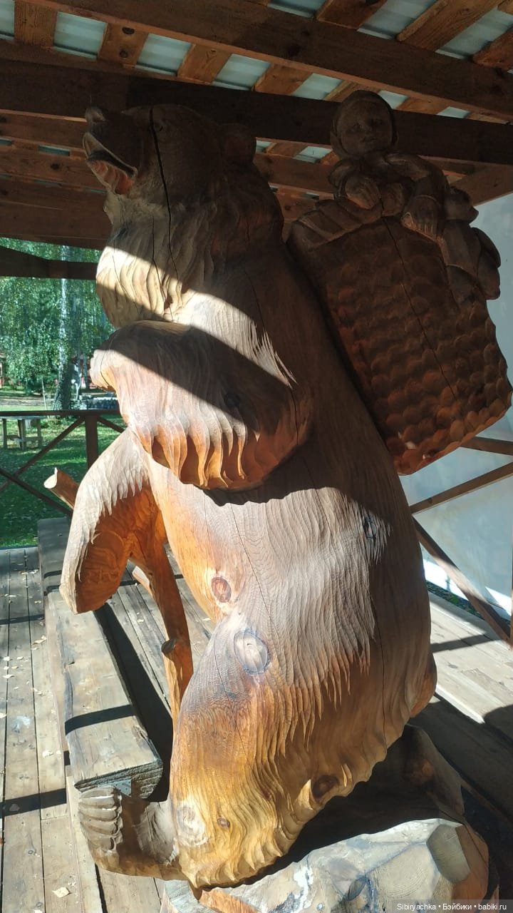 Кошечке Мурочке не сидится дома