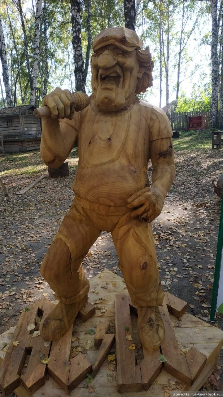 Кошечке Мурочке не сидится дома