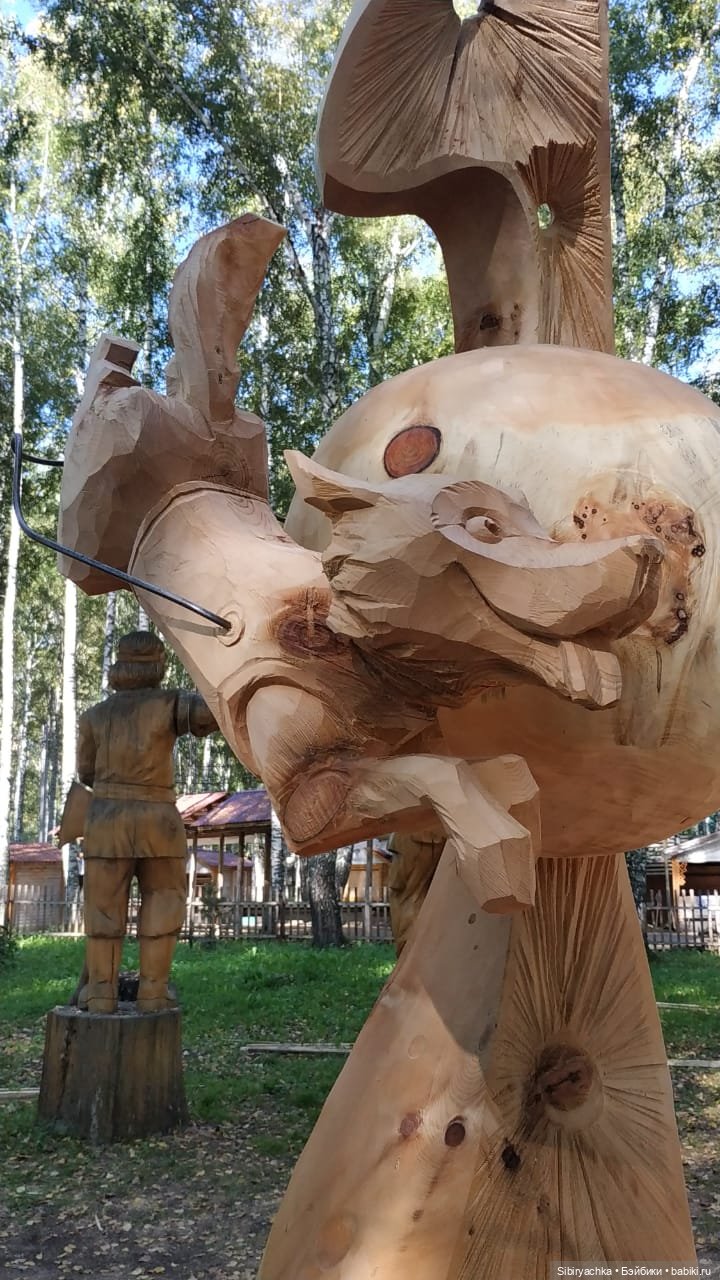 Кошечке Мурочке не сидится дома