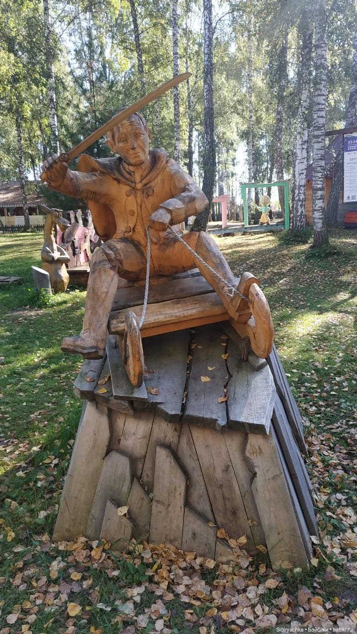 Кошечке Мурочке не сидится дома