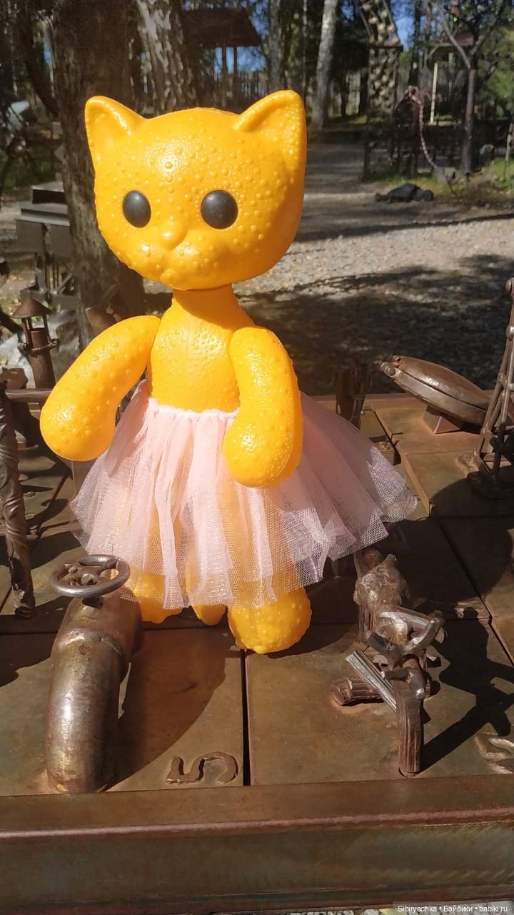 Мурочка в парке кованых фигур