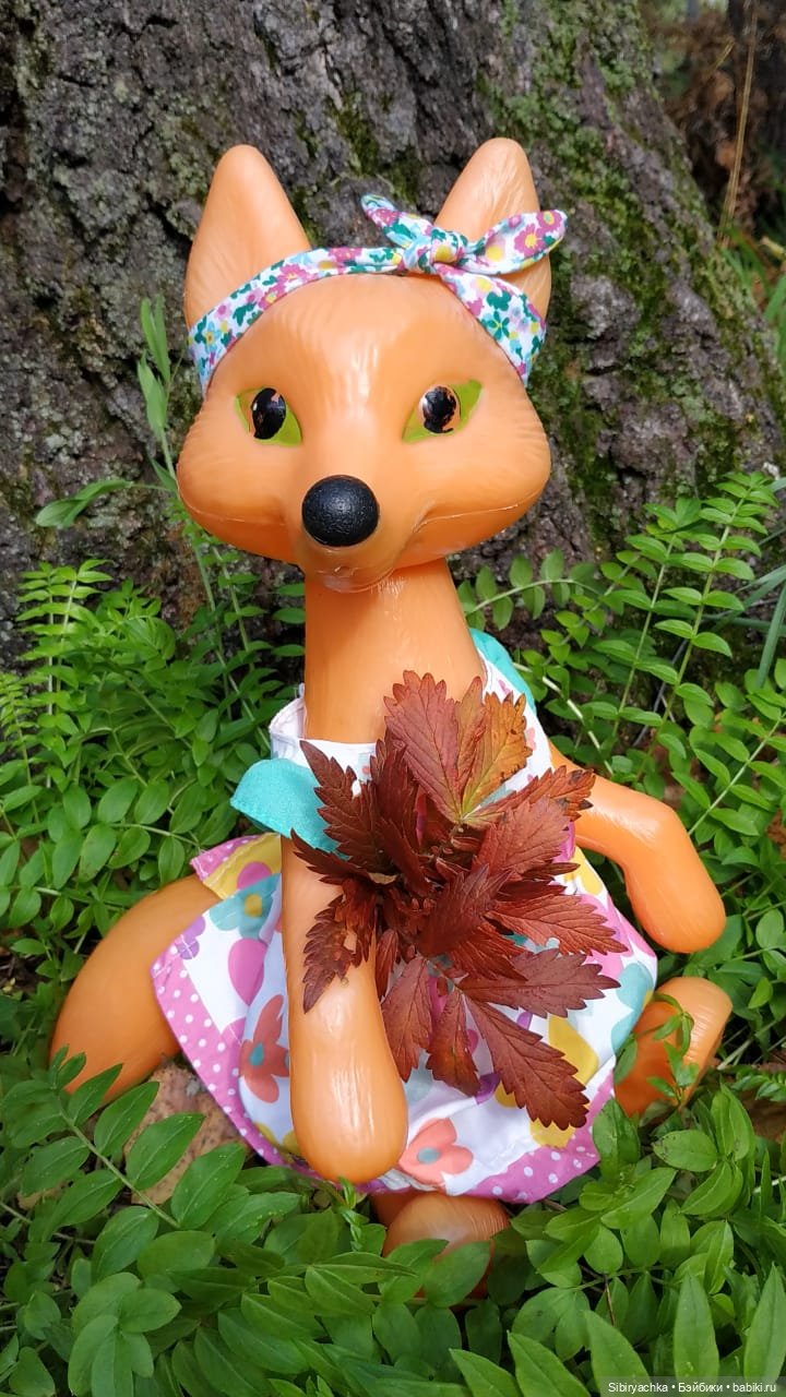 Патрикеевна в осеннем лесу