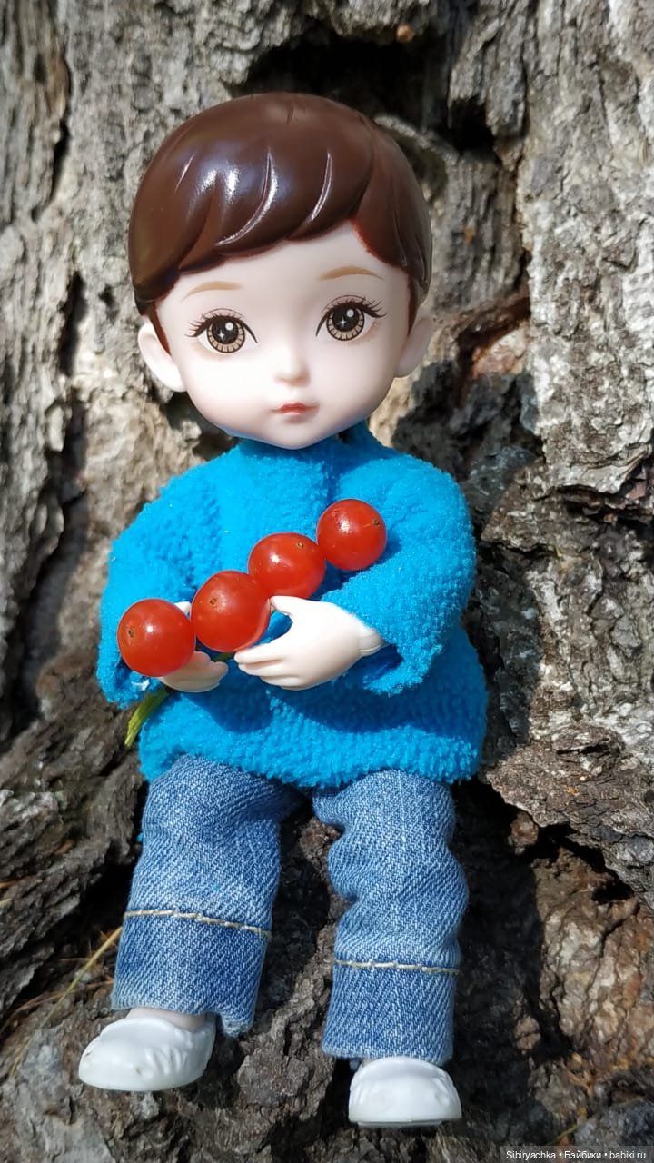 Василёк и Коленька в любимом лесу