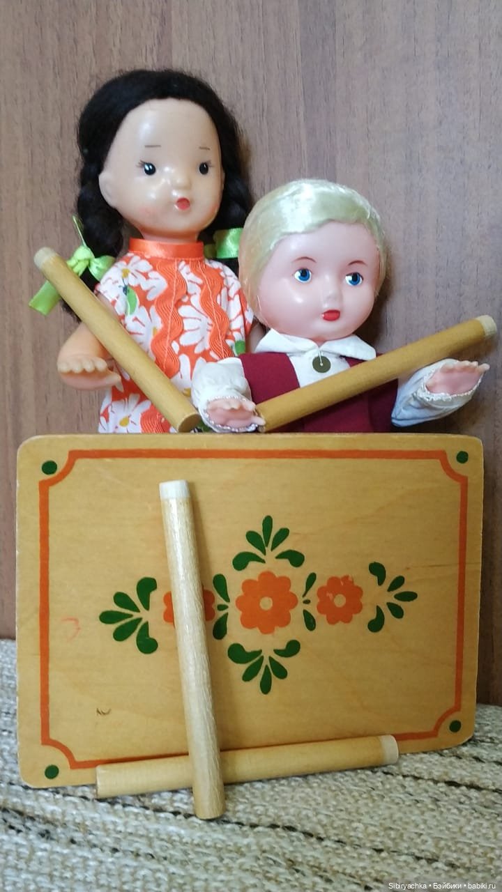 Советская кукольная мебель