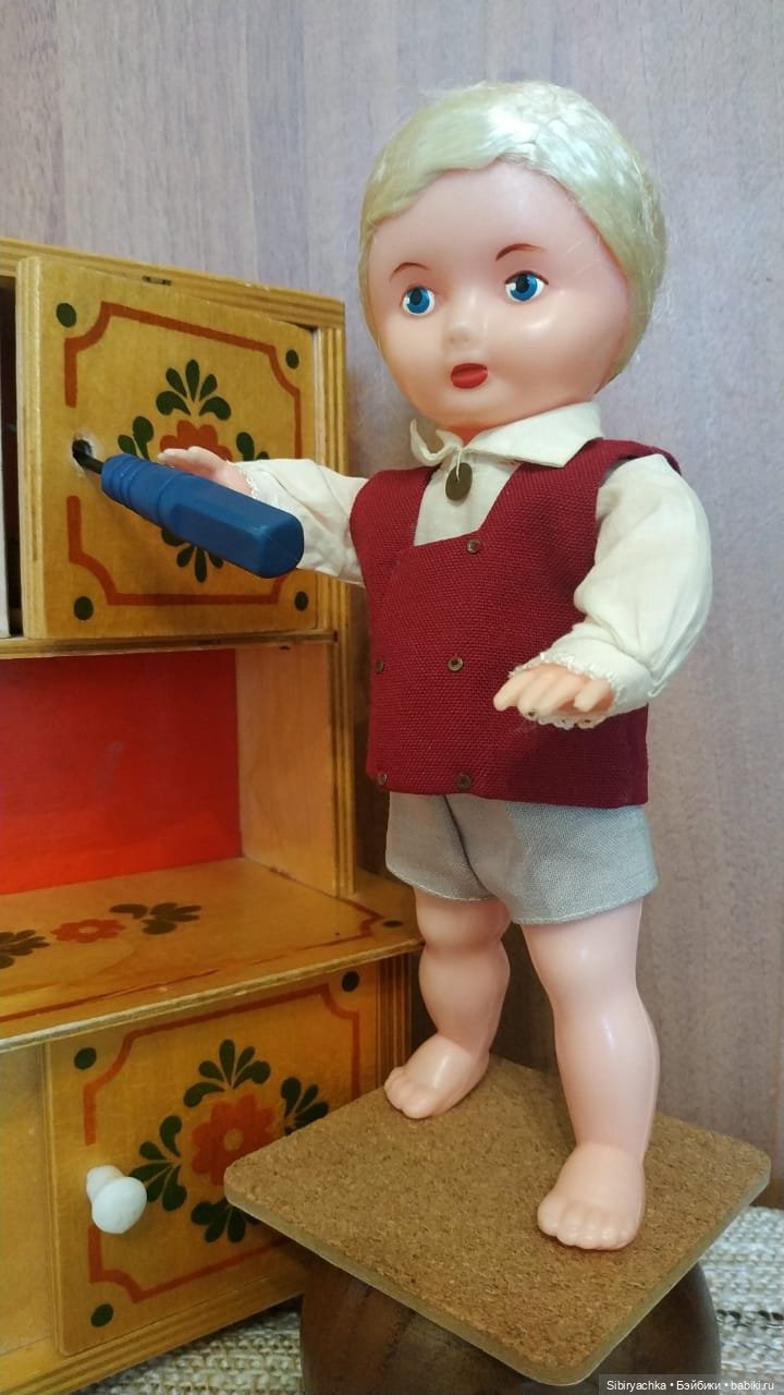 Советская кукольная мебель