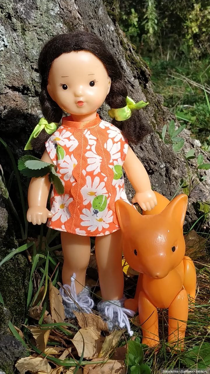 Девочка Юля и лисёнок Рыжик в любимом лесу (фото 3)