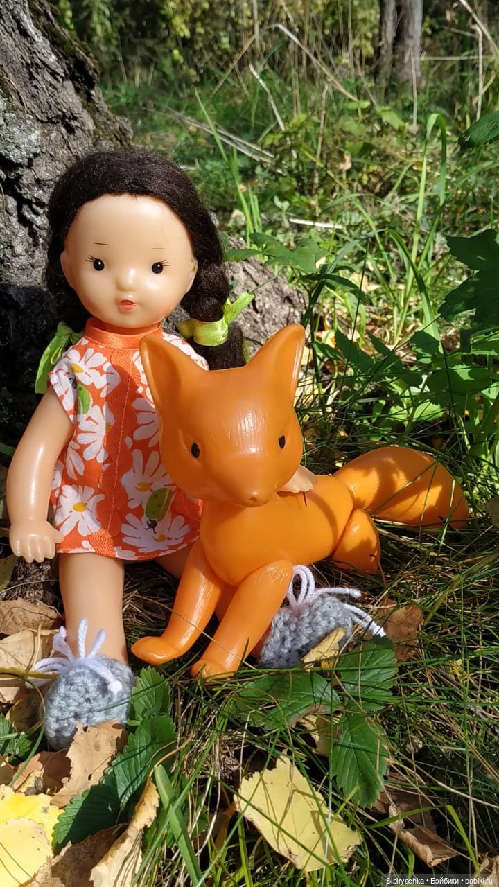 Девочка Юля и лисёнок Рыжик в любимом лесу (фото 6)