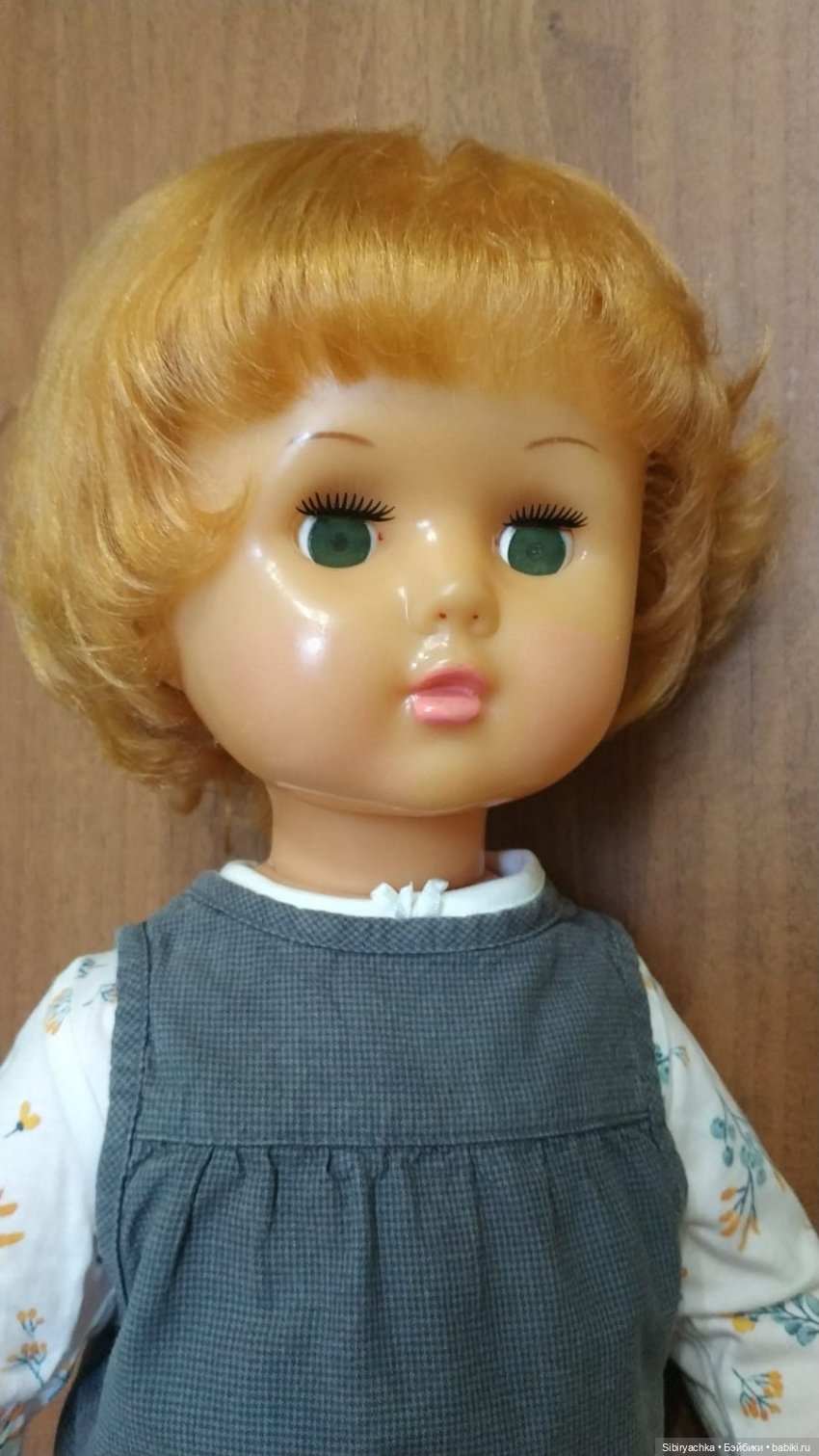 Марина примеряет осенние наряды