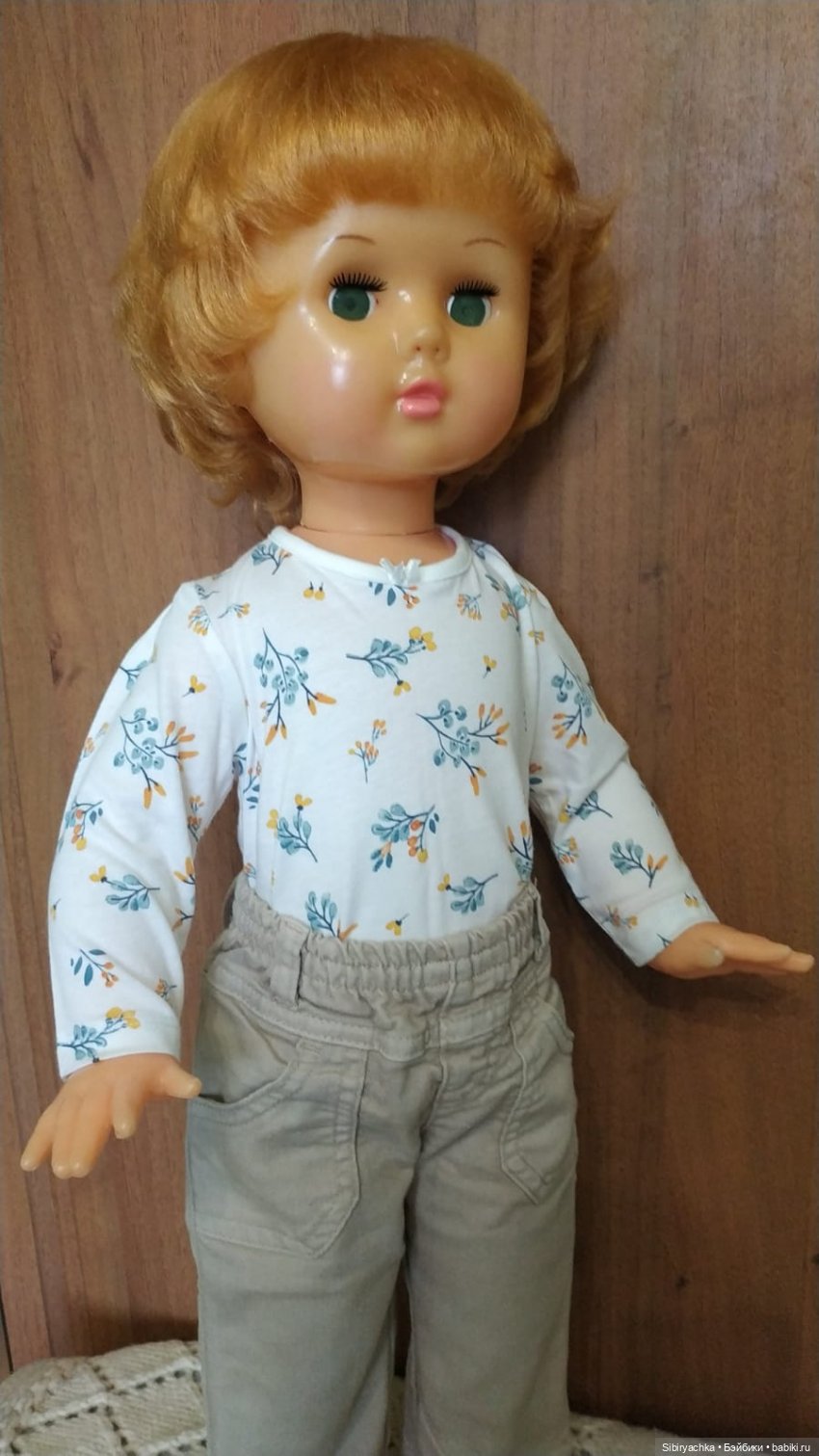 Марина примеряет осенние наряды