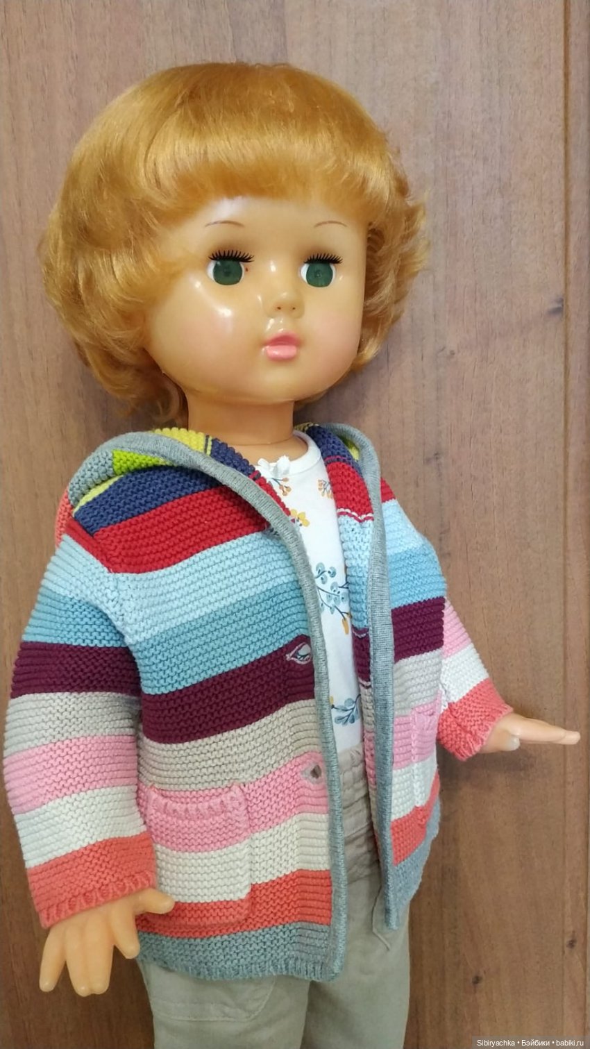 Марина примеряет осенние наряды