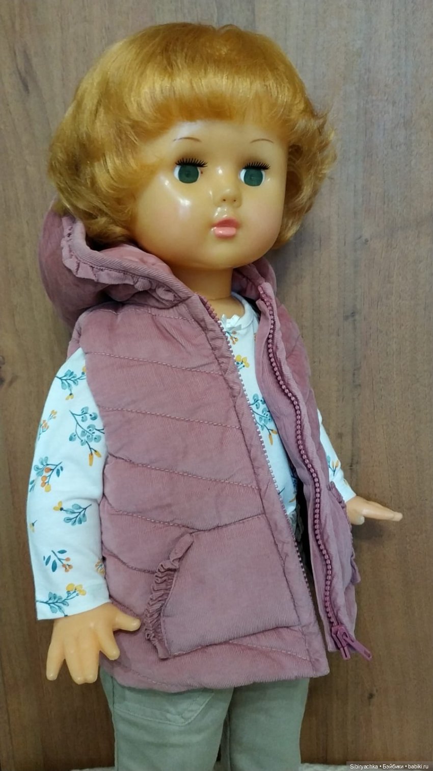 Марина примеряет осенние наряды