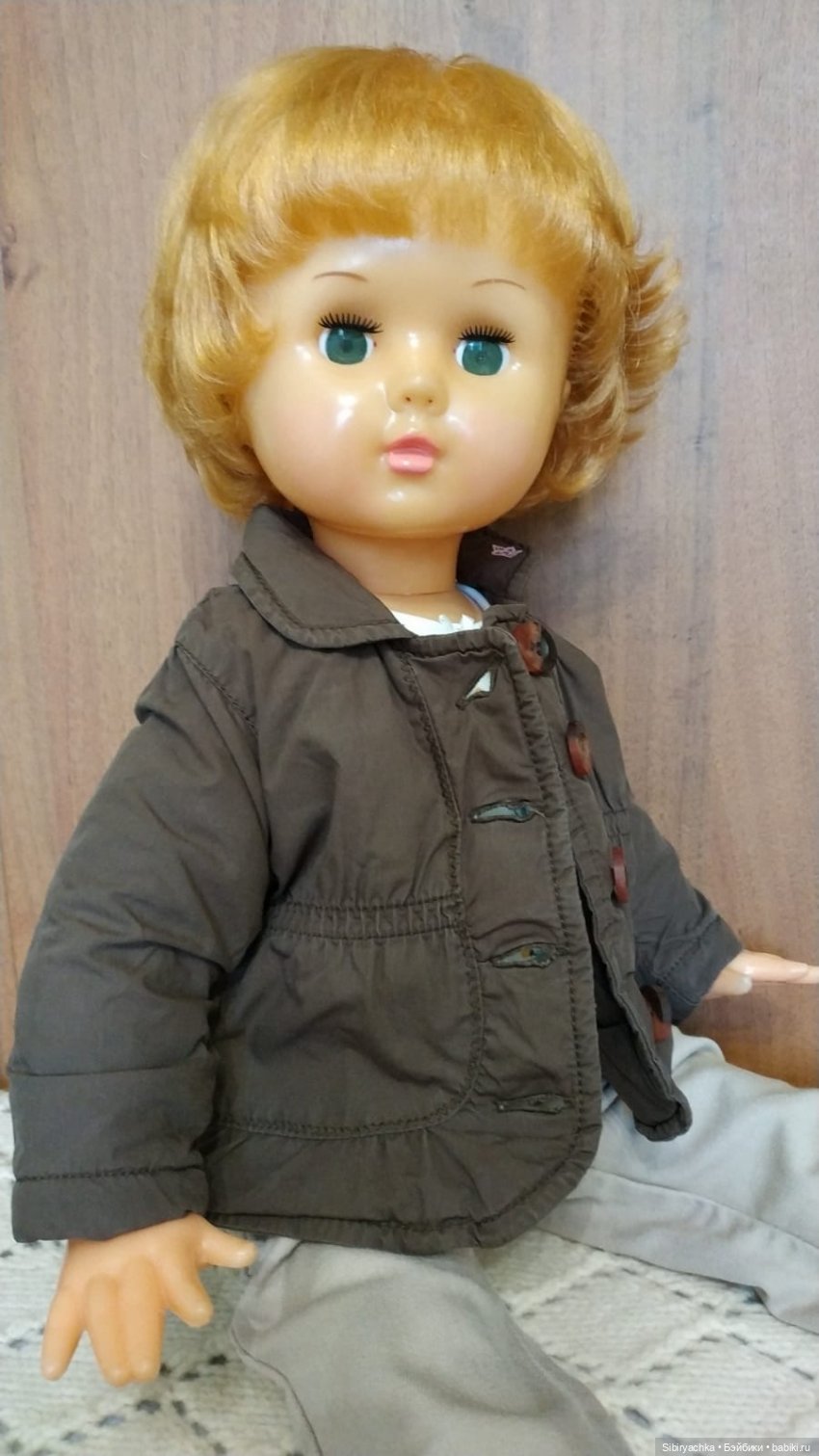 Марина примеряет осенние наряды