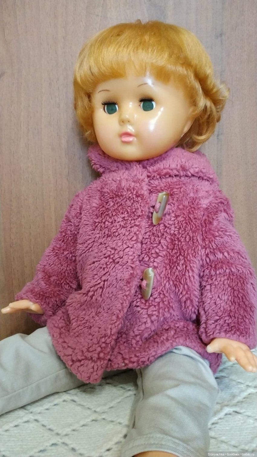 Марина примеряет осенние наряды