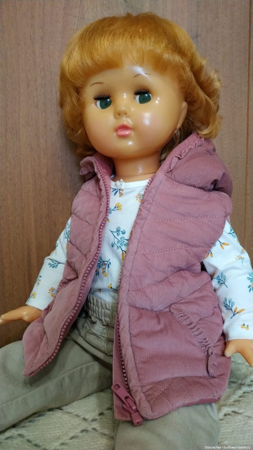 Марина примеряет осенние наряды