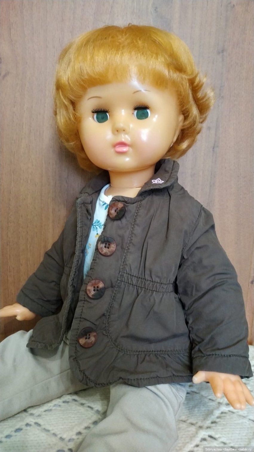 Марина примеряет осенние наряды