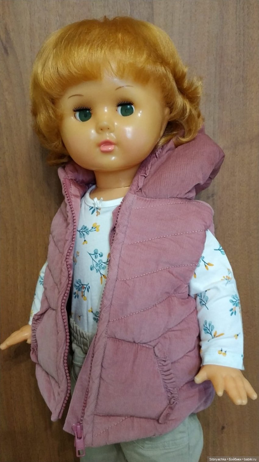 Марина примеряет осенние наряды