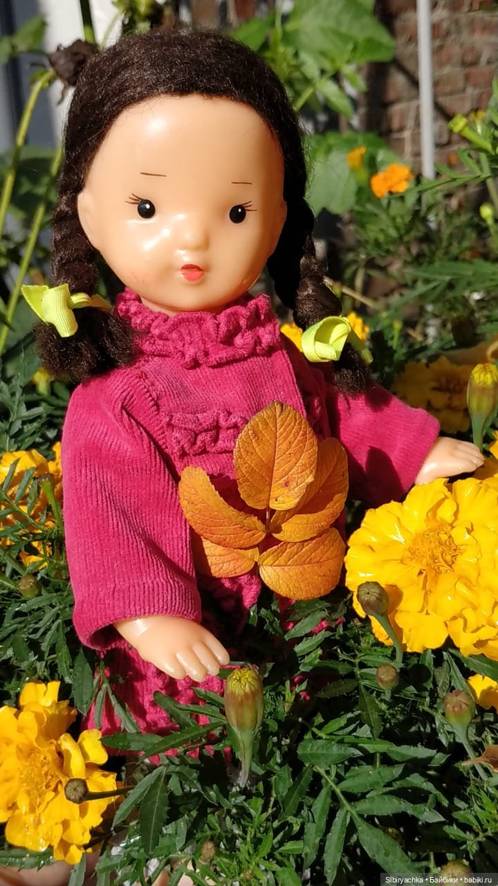 Разноцветная прогулка Юли в сентябре