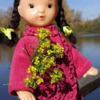 Познавательная прогулка Юленьки.