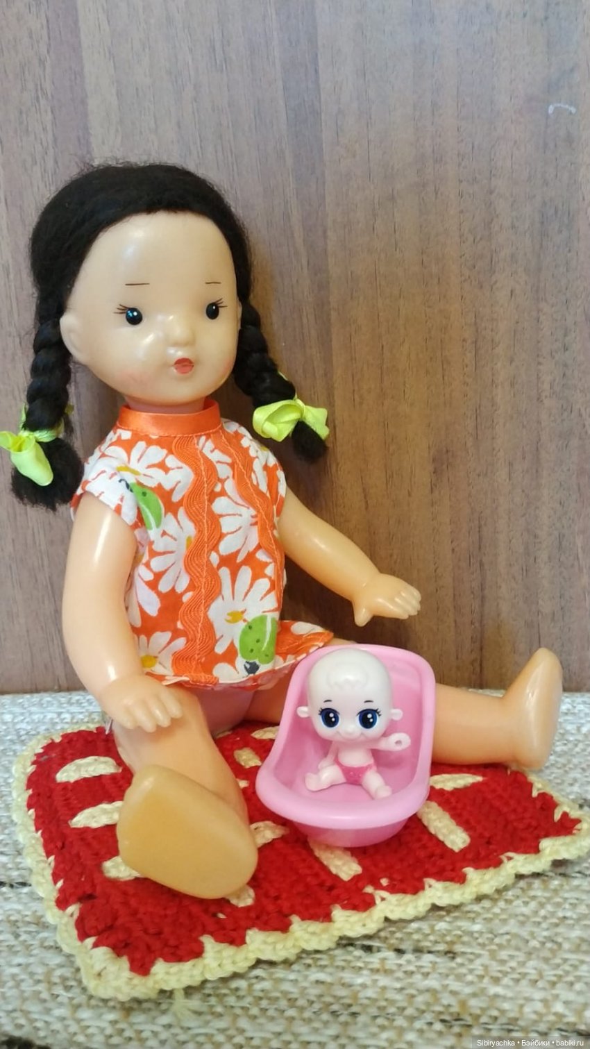 Новые находки на благотворительной полочке