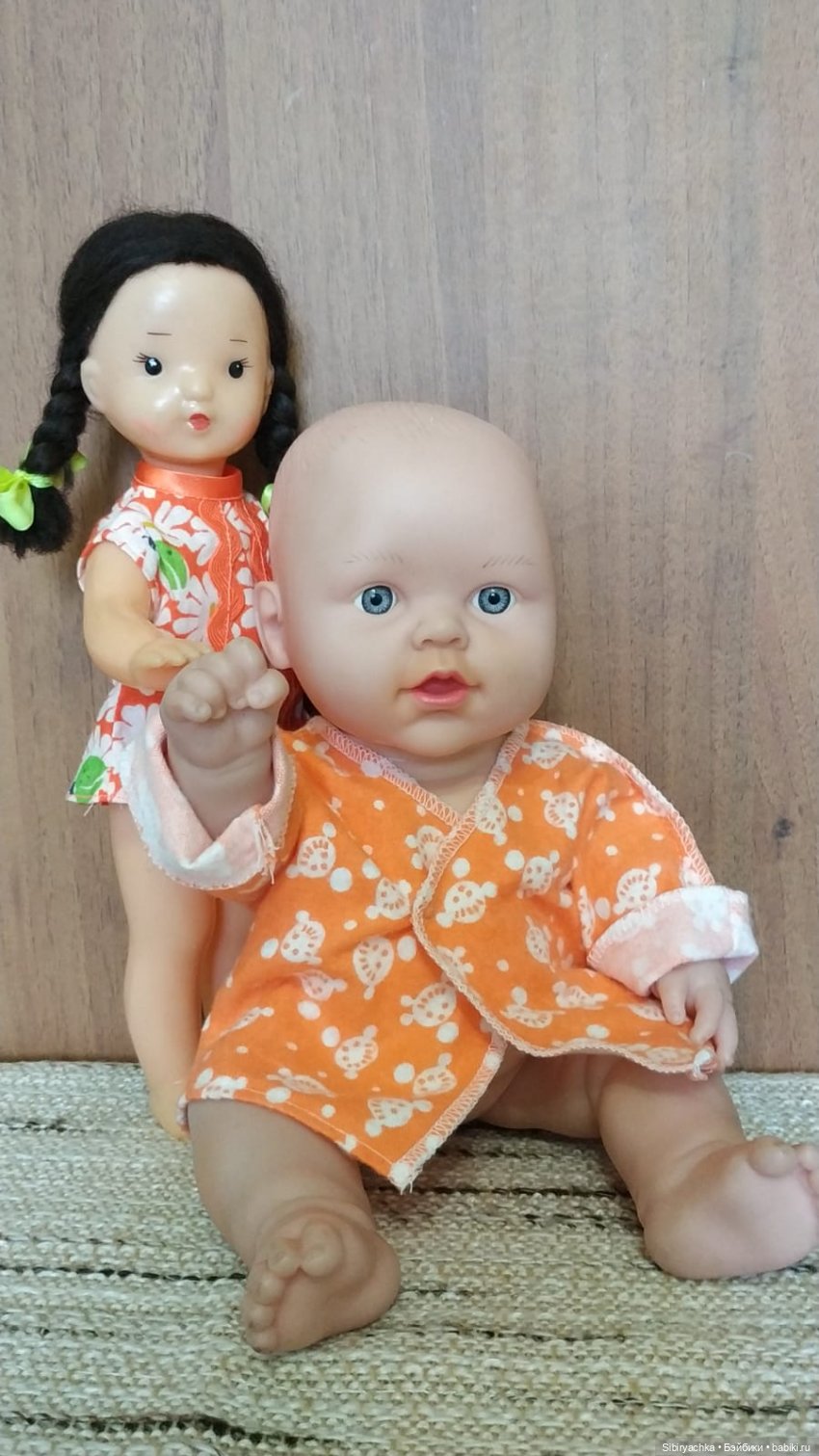 Новые находки на благотворительной полочке