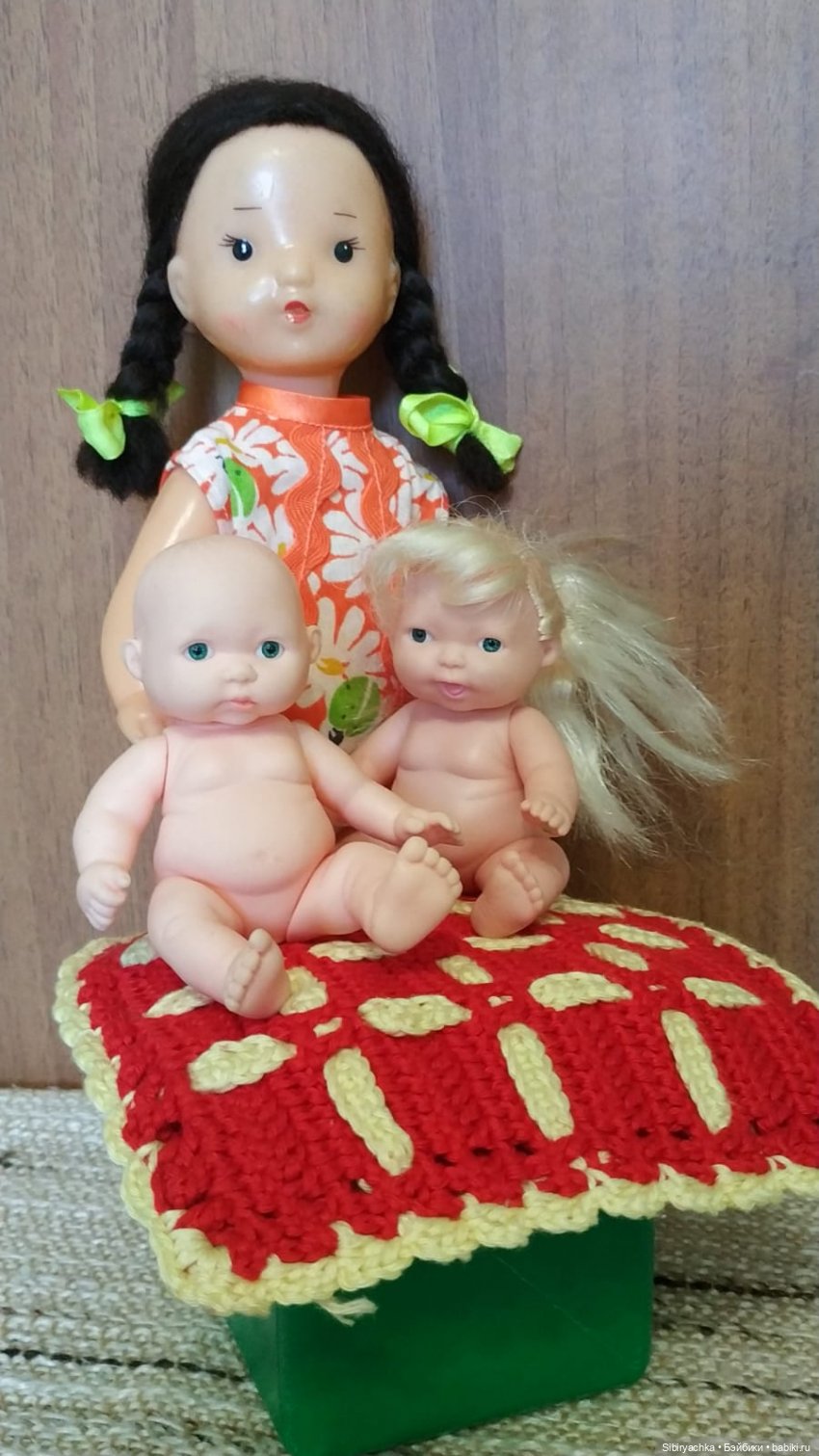 Новые находки на благотворительной полочке