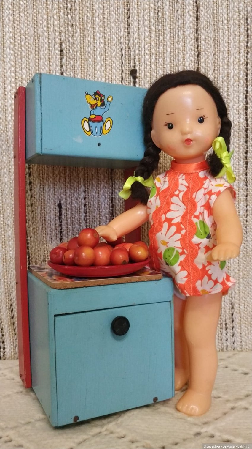 Юля, ранетки и кухонные дела