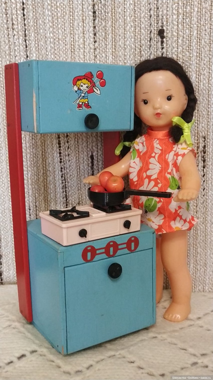 Юля, ранетки и кухонные дела