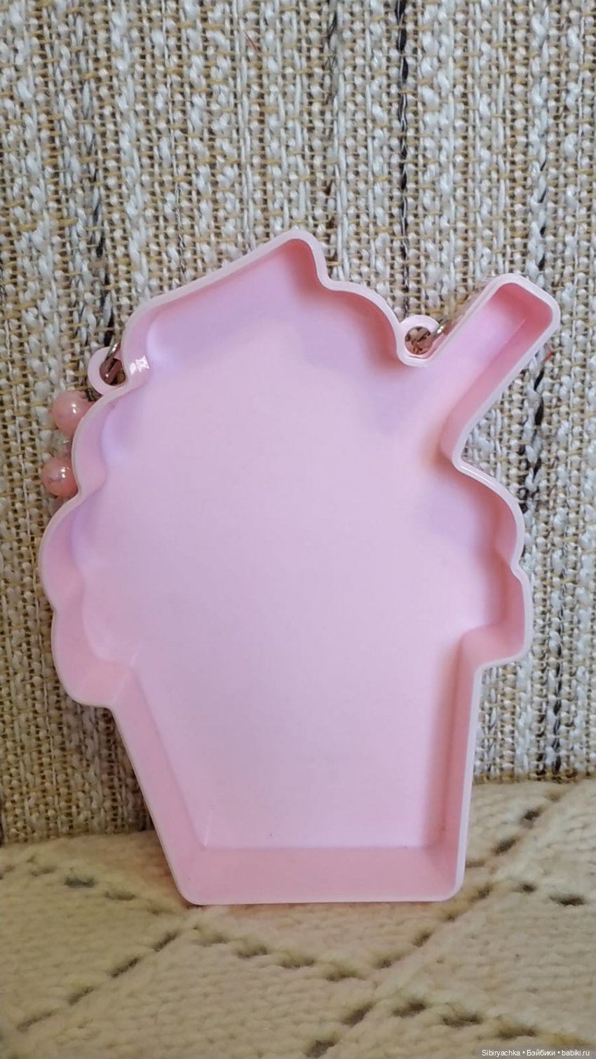 Юленька умеет радоваться самым простым вещам