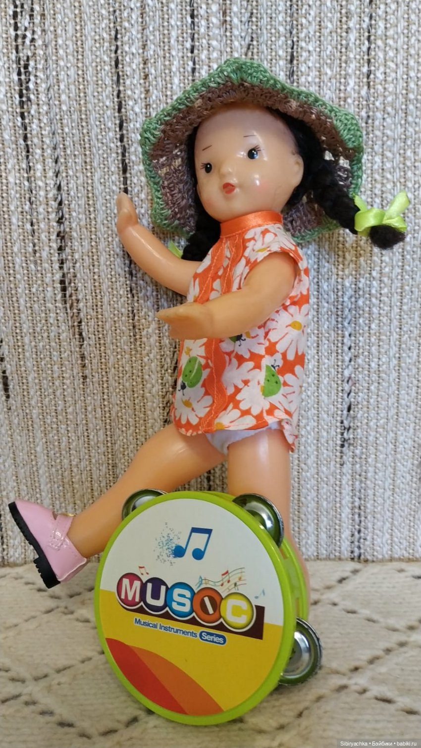 Юленька умеет радоваться самым простым вещам