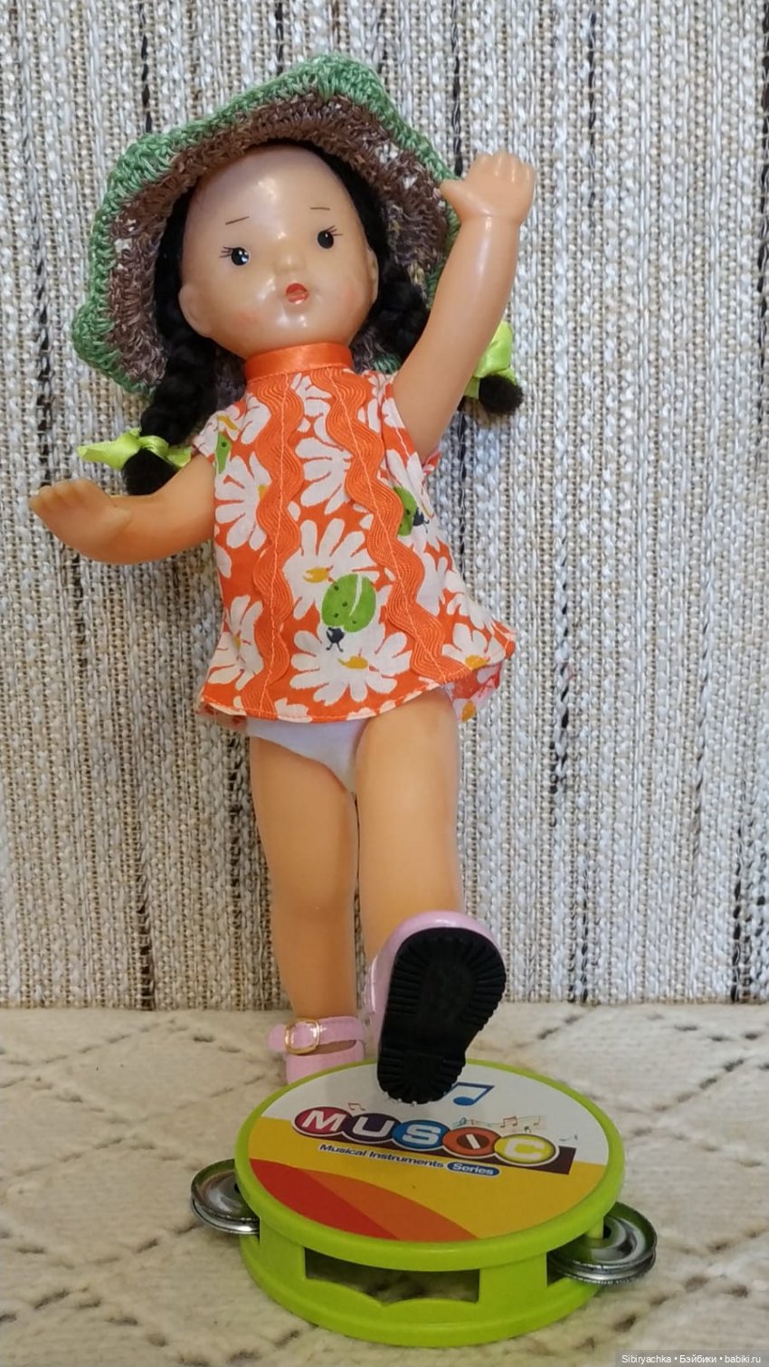 Юленька умеет радоваться самым простым вещам