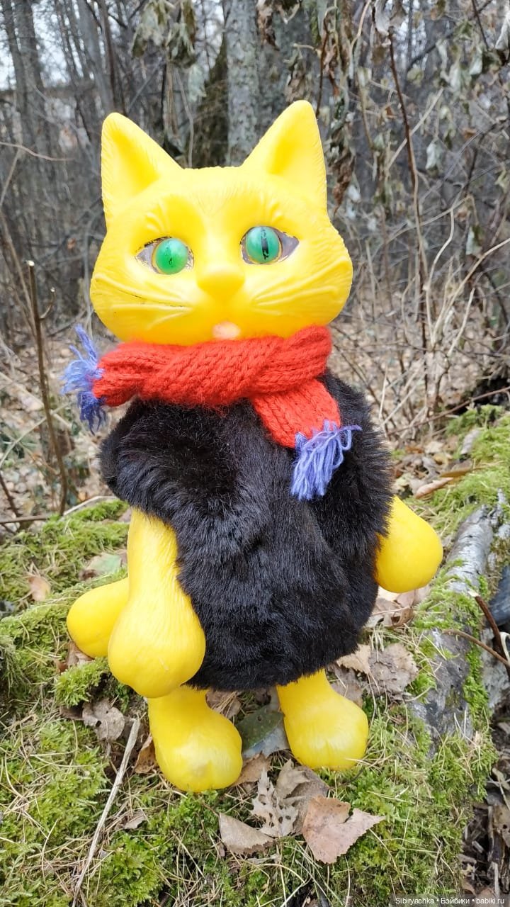 Происхождение Котофея Ивановича и его прогулка ненастным октябрьским деньком