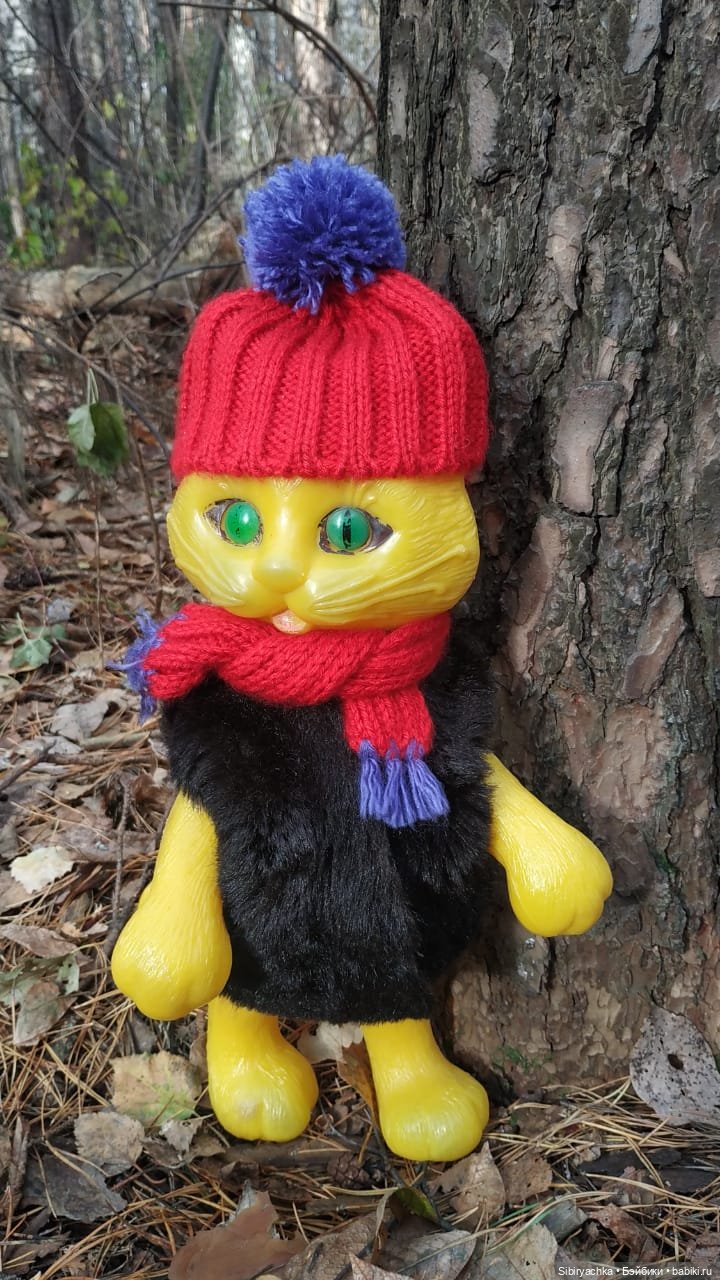 Происхождение Котофея Ивановича и его прогулка ненастным октябрьским деньком