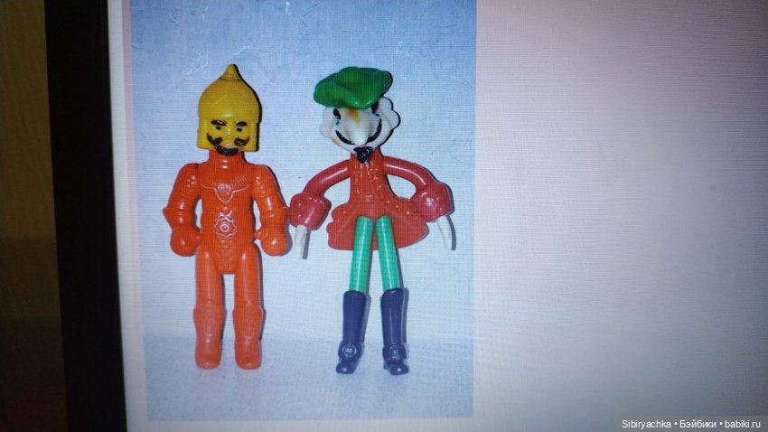 Происхождение Котофея Ивановича и его прогулка ненастным октябрьским деньком