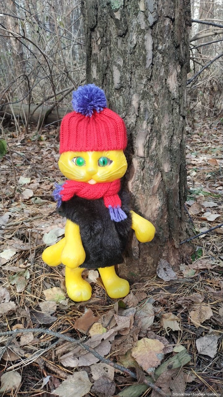 Происхождение Котофея Ивановича и его прогулка ненастным октябрьским деньком