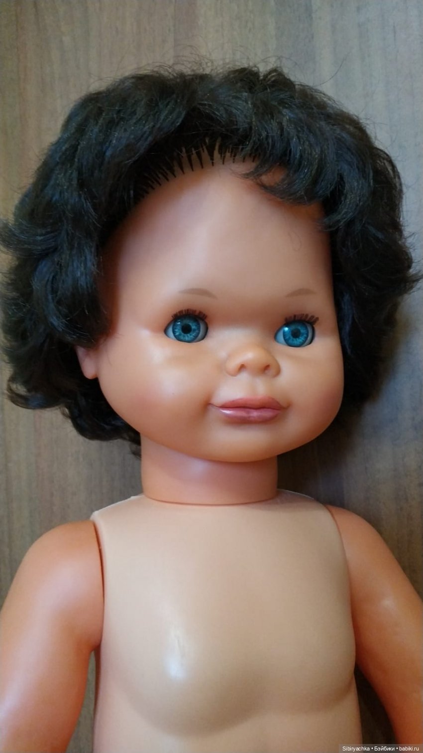 Аннушка примеряет новые наряды