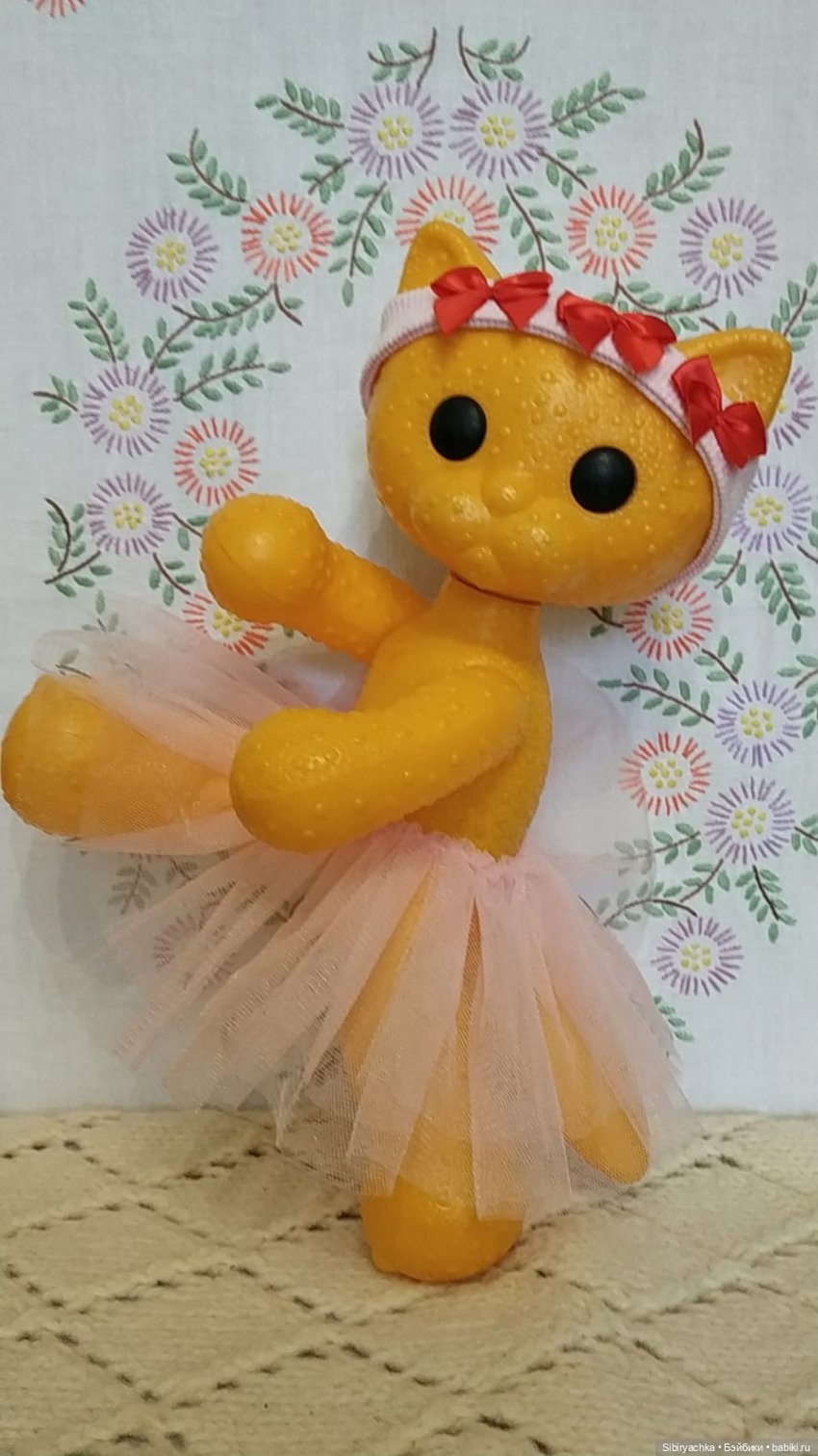 Лисе Патрикеевне и кошечке Мурочке некогда скучать (фото 10)