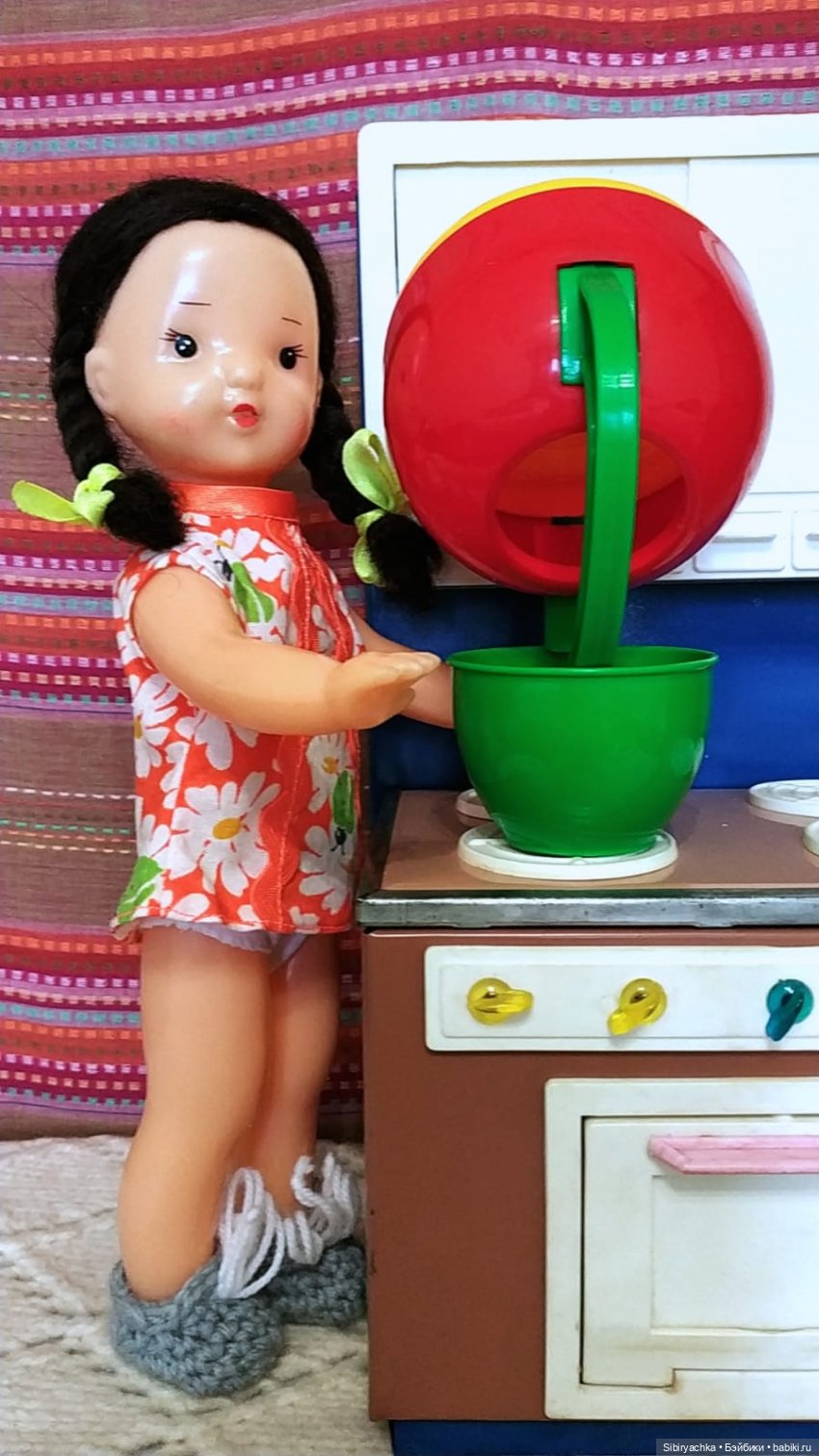 Юляшка готовит завтрак — Советские винтажные куклы (СССР): Ленигрушка
