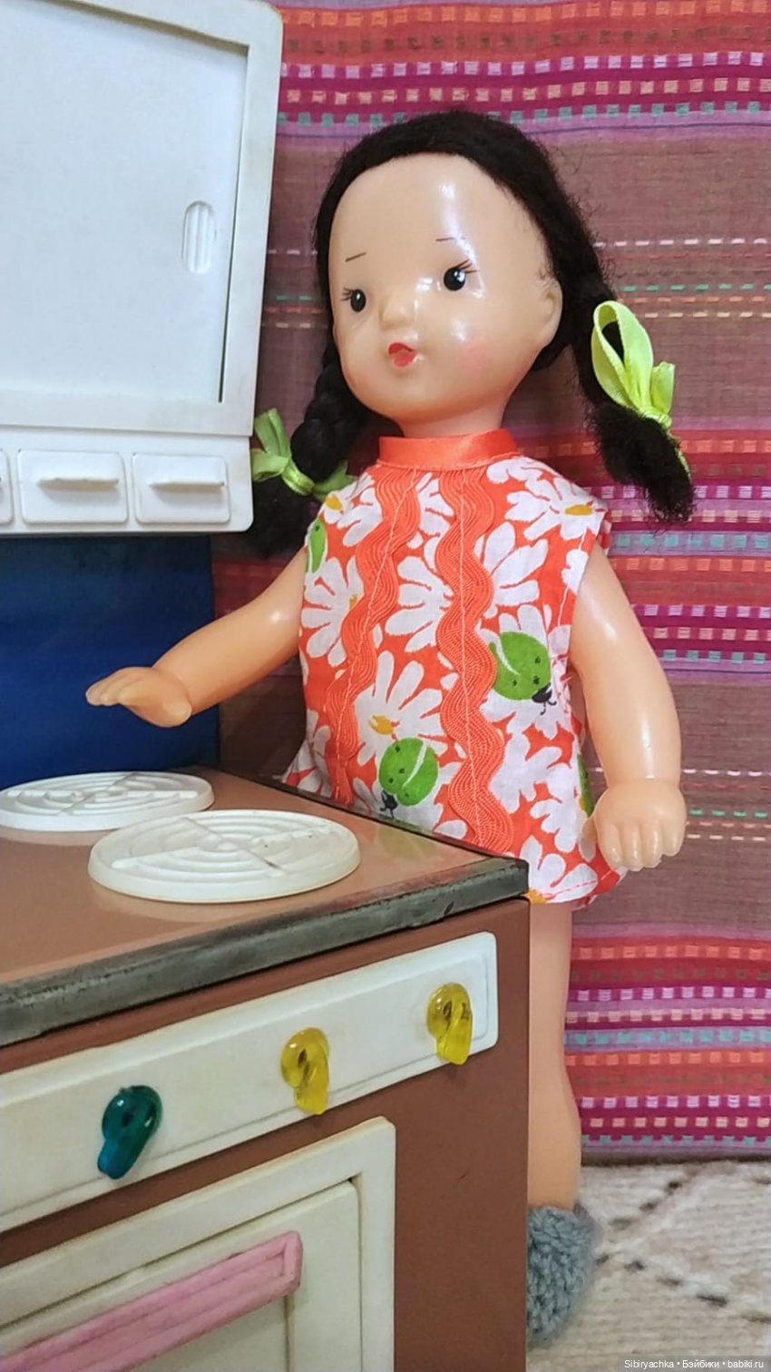 Юляшка готовит завтрак — Советские винтажные куклы (СССР): Ленигрушка