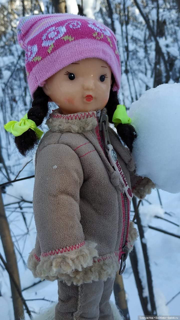 Снежно-хвойная прогулка Юляшки